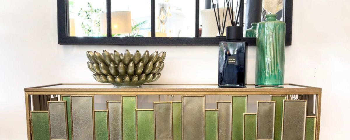 Unique Console Tables: Choosing the Perfect Statement Piece for Your H