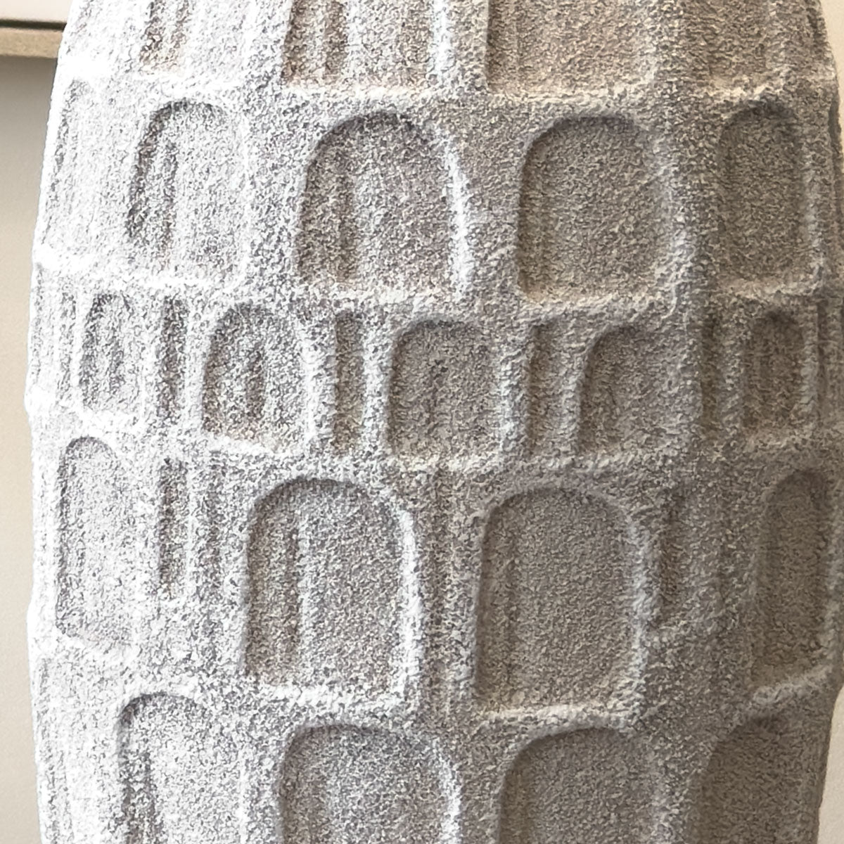 Ivory Arch Pattern Table Lamp