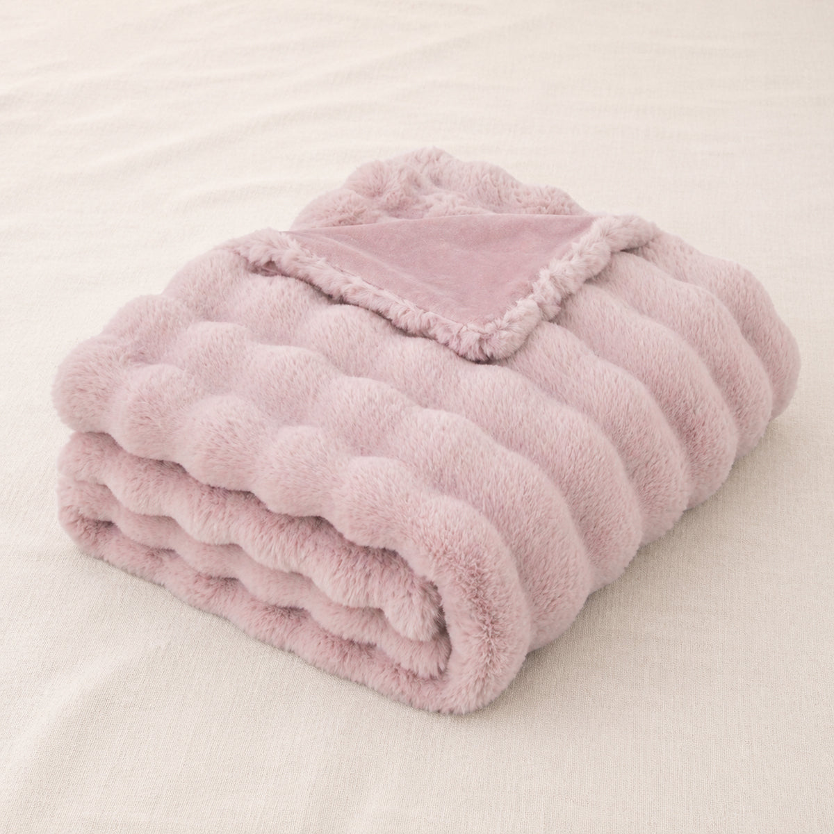Luxe Wavy Pale Pink Fur Throw - 150x200cm