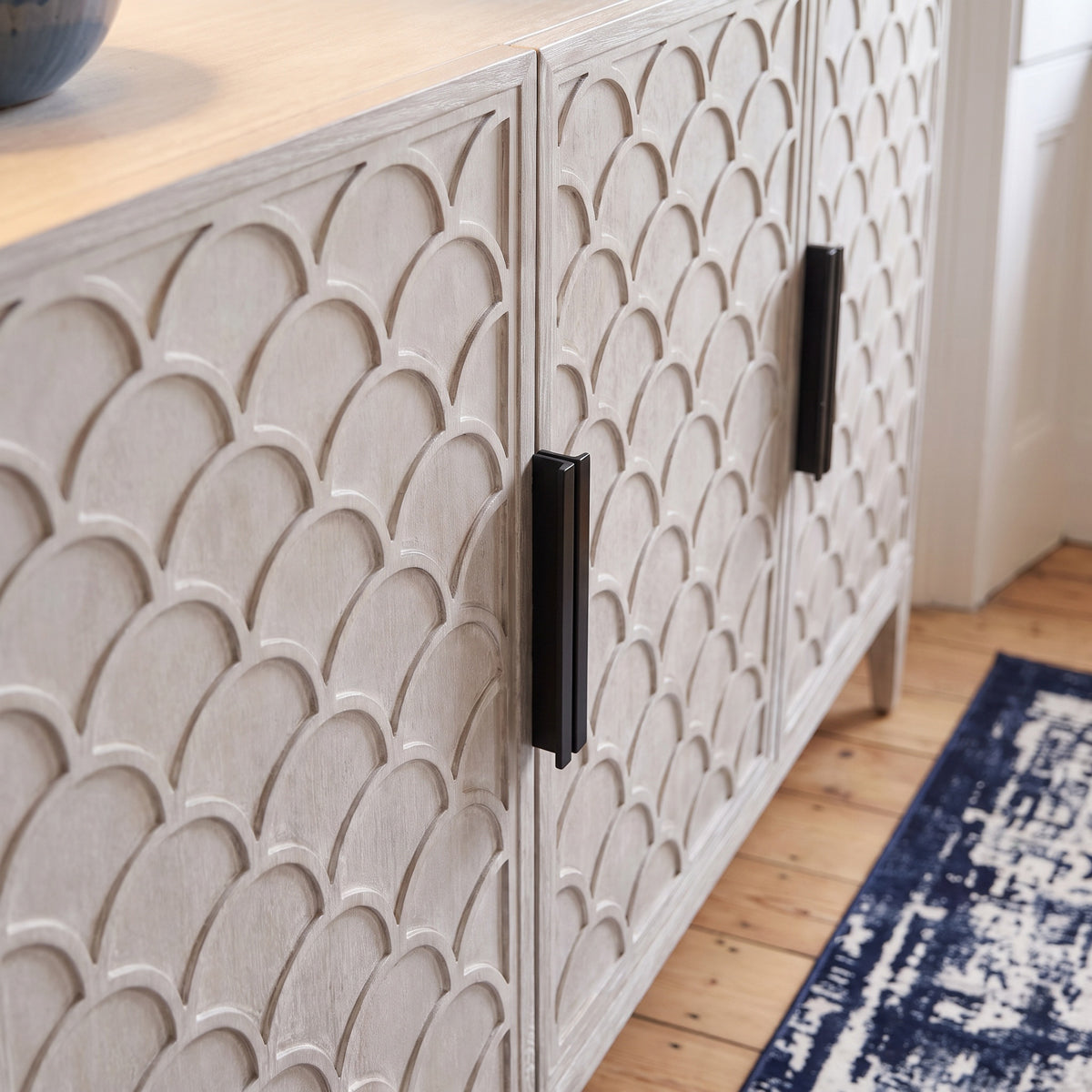 White Wash Scalloped 4 Door Sideboard