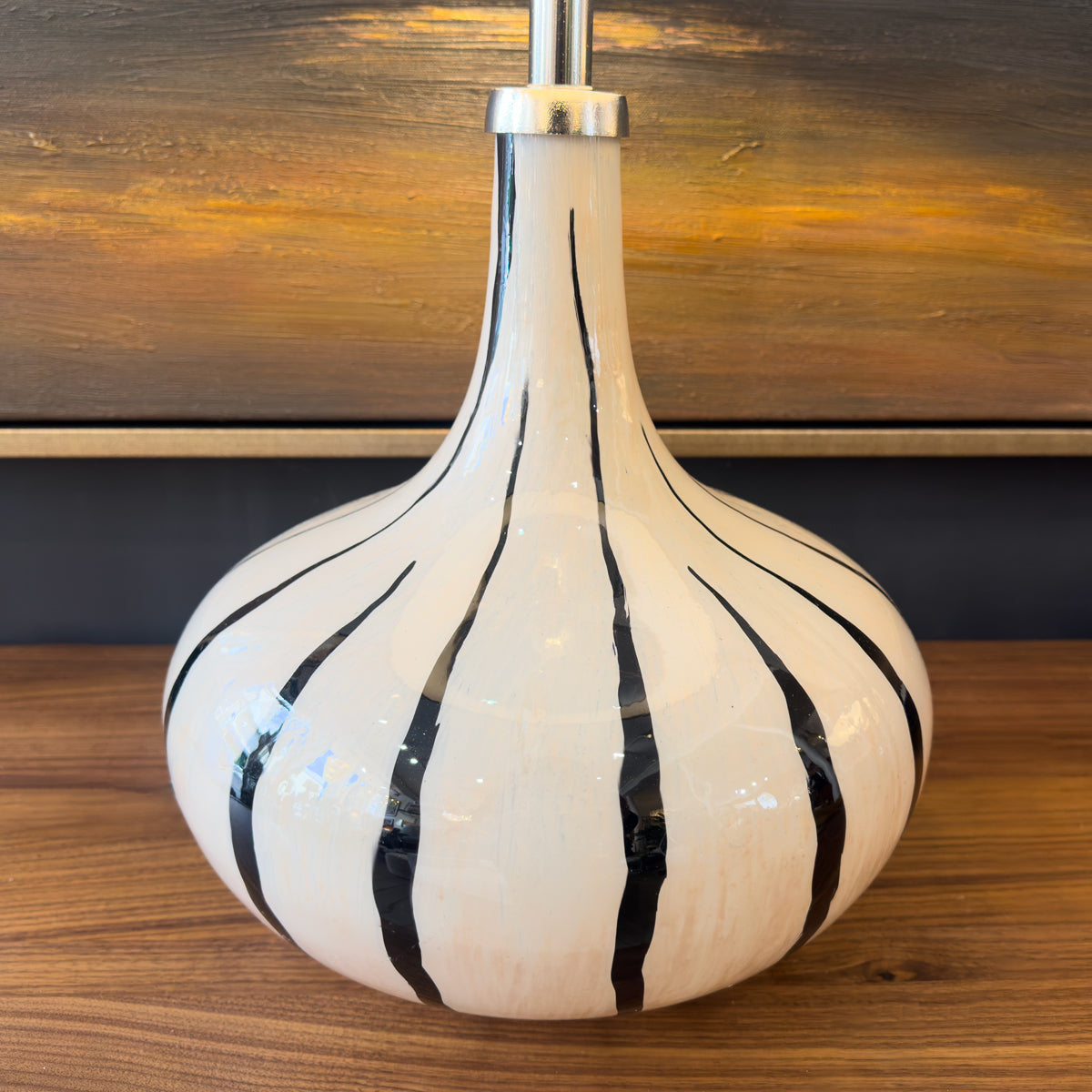 Monochrome Stripe Iron Table Lamp