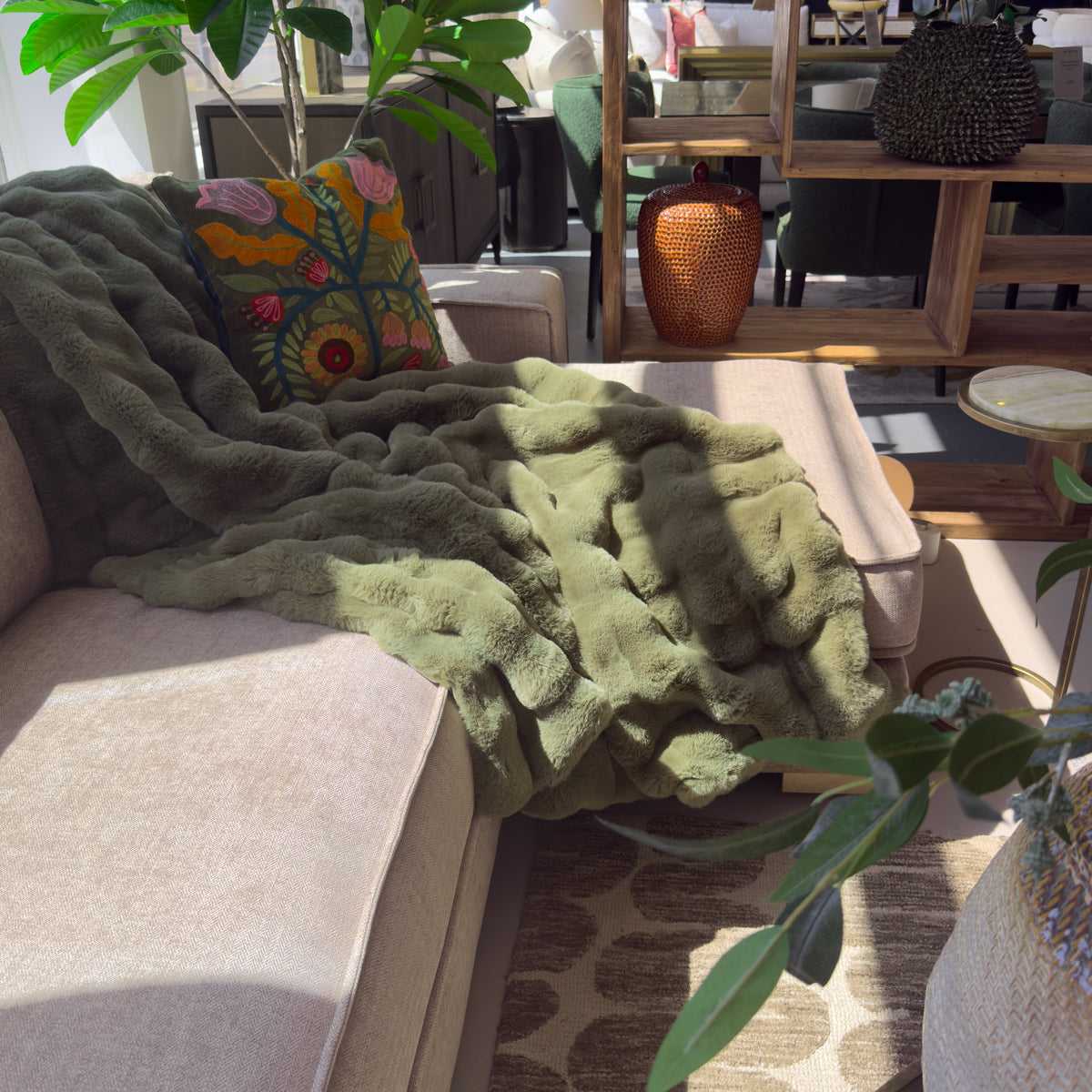 Luxe Wavy Sage Green Fur Throw -150x200cm