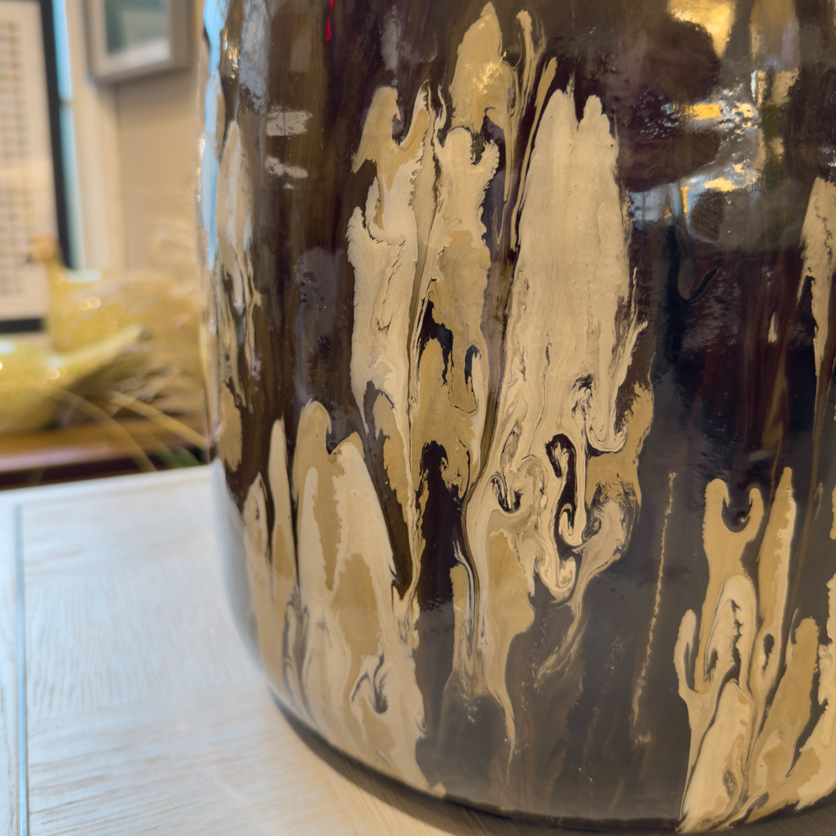 Glossy Finish Enamel Lamp Brown